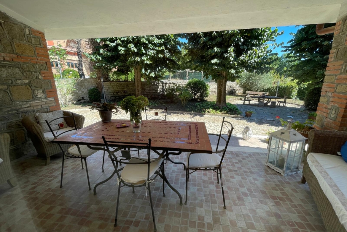 Appartamento in Vendita a Nemi – Incantevole Vista sul Lago