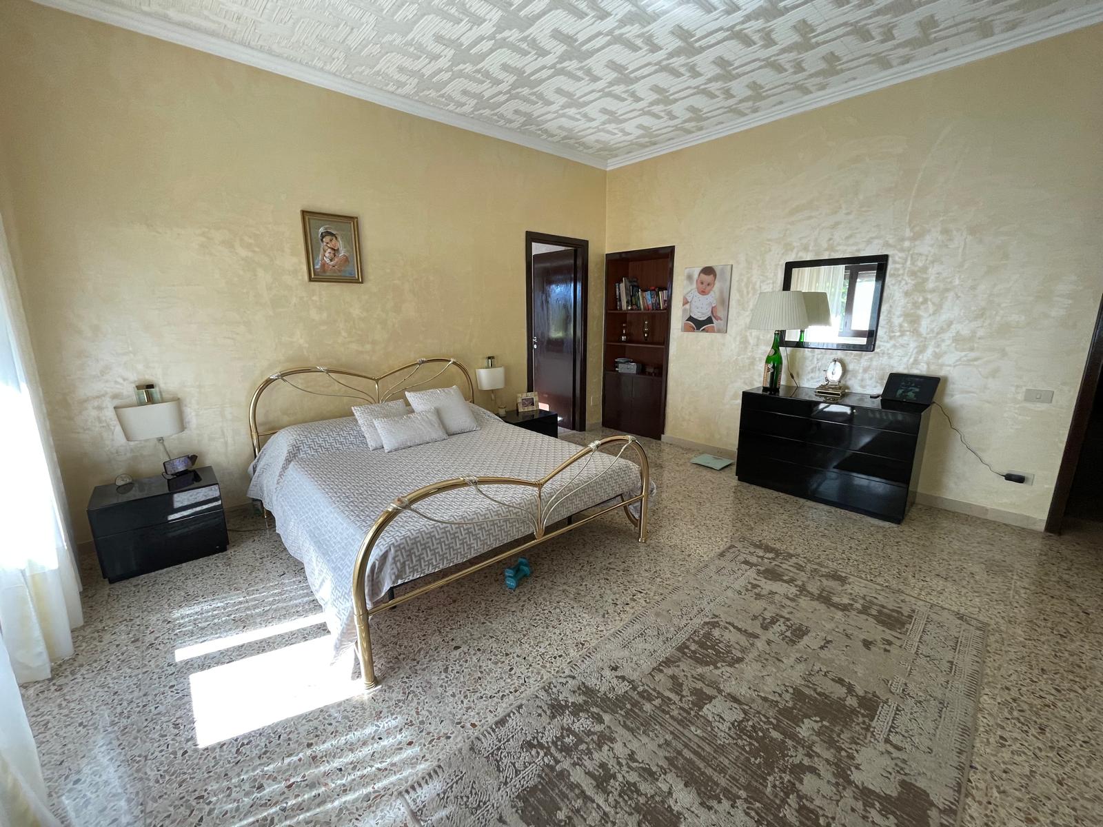 WhatsApp Image 2026-09-08 at 16.40.59 (11) Appartamento in Vendita a Nemi – Incantevole Vista sul Lago