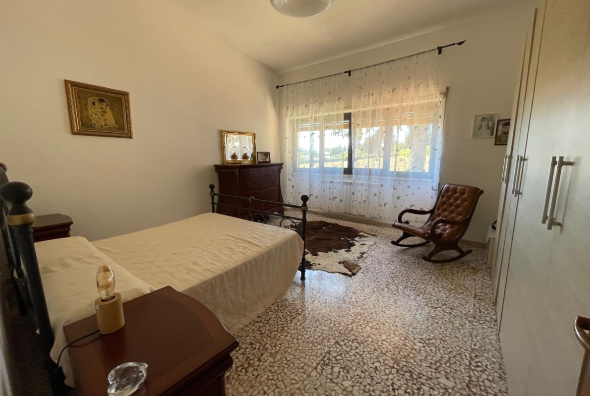 Appartamento in Vendita a Nemi – Incantevole Vista sul Lago